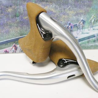 DiaCompe aero brake levers.