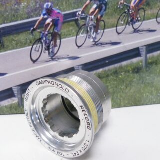 Campagnolo right side cup for sealed bracket