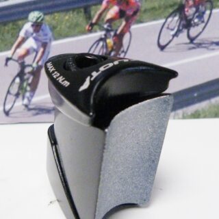 Kuota insert wedge seatpost clamp